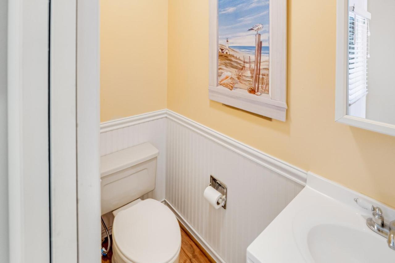 Scarborough Village - 245 Country Club Dr, Unit #608 레오보스 비치 외부 사진